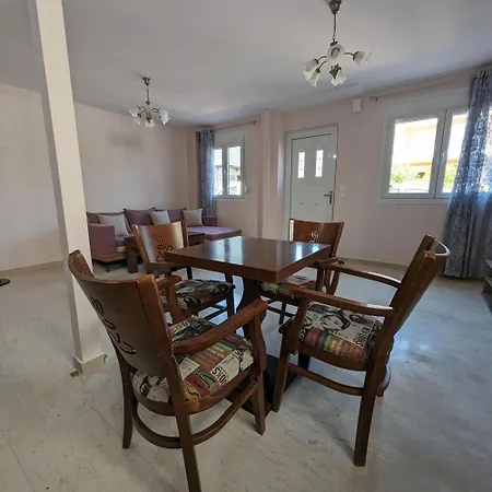 Apartamento Achilleas In